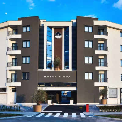 Perla Residence Hotel & Spa Hotels in der Nähe von Kathedrale der Auferstehung Christi