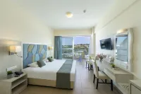 Tofinis Hotel