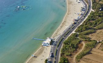 Bayview 2 Bedroom Seaview Apartment with Large Terrace with Panoramic Views - by Getawaysmalta