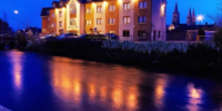 Lancaster Lodge