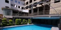 هوتل أمار - مسبح