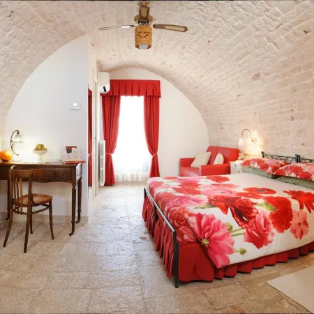 Santo Stefano Hotels in Putignano