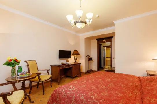 瑪麗娜水療酒店