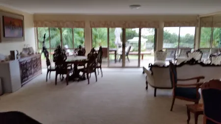 Hilltop Hideaway Отели в г. Имедж Флэт