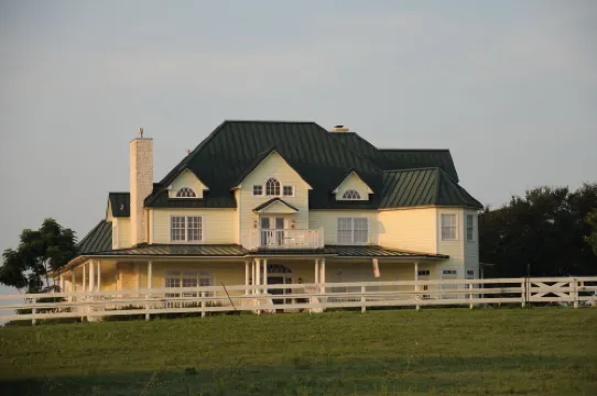 Lillian Farms Bed & Breakfast