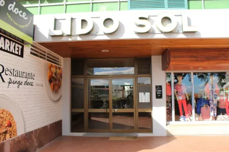 Monumental Apartment Отели рядом с достопримечательностью «Sacred Art Museum (Museu de Arte Sacra)»