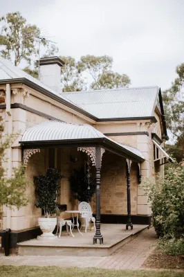 Azalea Cedar-Rose Barossa Valley Villa