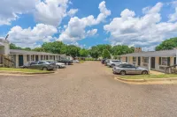 Extended Stay Studios - Motels