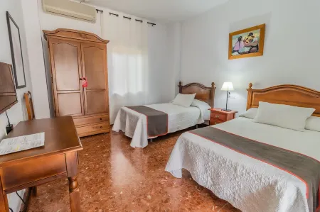 Hotel Las Errizas by Vivere Stays Отели рядом с достопримечательностью «Ruta del Amor (Setenil de las Bodegas)»