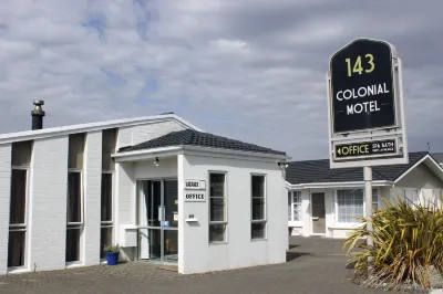Colonial Motel Hotels near Burt Munro Memorial Sculpture