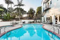 Montecito Inn - Beach