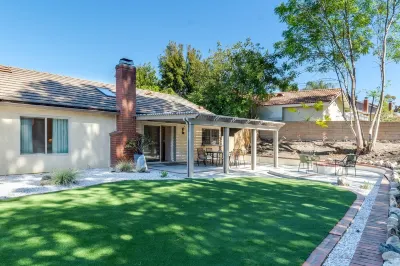 Artful Cozy Family House - Near Irvine&Laguna Beach Hotels near Oso Creek Golf Course