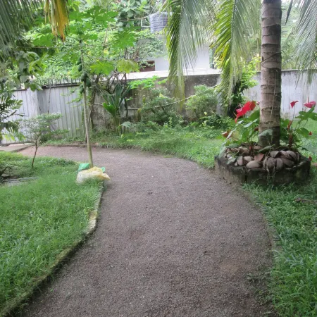 Dhanushka Guest House