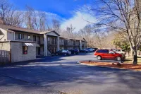 Affordable Corporate Suites - Florist Road - Parkplatz