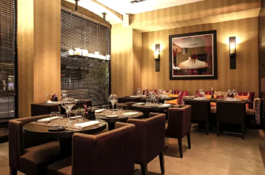 Eastwest hotel by Malone