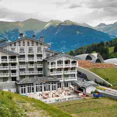 Ecrin Blanc Resort Courchevel - Aquapark Hotel Exterior