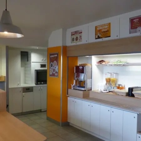 hotelF1 Evreux Sud