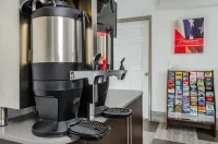 Studio 6 Fresno, CA - Extended Stay