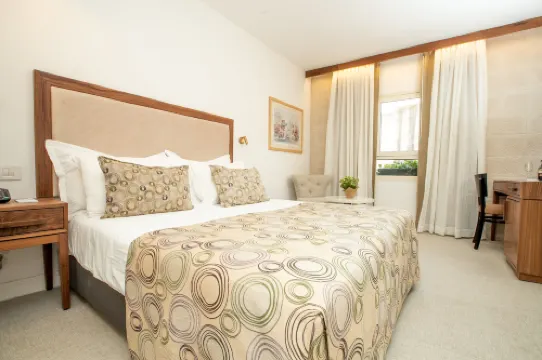 Montefiore Hotel by Smart Hotels