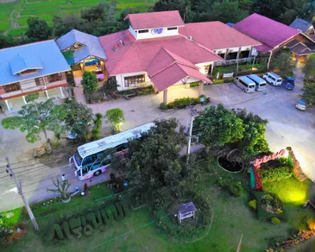 ภูเรือบุษบารีสอร์ท แอนด์ สปา Phurua Bussaba resort&spa โรงแรมในอำเภอ ภูเรือ