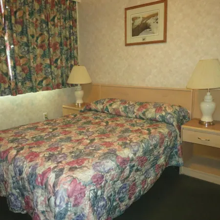Tropicana Suite Hotel