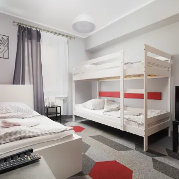 Moon Hostel Kraków Отели рядом с достопримечательностью «Казимеж»
