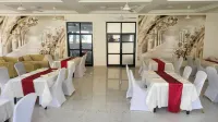 Metzy Residence Hotel Hotels in Serrekunda