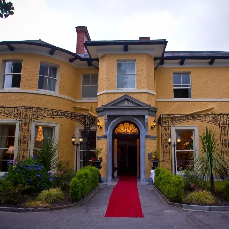 Cork's Vienna Woods Hotel & Villa's