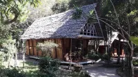 Les Acacias Bungalows Hôtels à : 