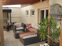 LOVELY SINGLE-STOREY GITE WITH SWIMMING POOL 15 KM FROM EUROPA PARK Hôtels à : Bindernheim