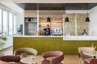 Holiday Inn Express & Suites REIMS - RIVES DE VESLE by IHG - bar