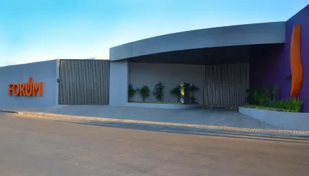 Forum Motel Отели в г. Жабоатан-дус-Гуарарапис