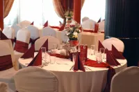 Diplomat Plaza Hotel & Resort - breakfast