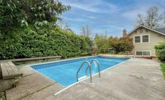 Medford Home and 2 Condos with Pool