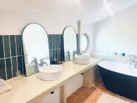 La Bastide Hotels in Ginasservis