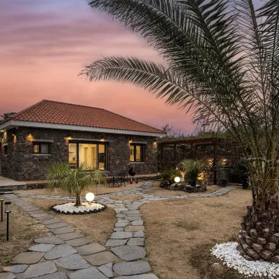 Jeju Stay Rowoon Dockchae Pension Hotels in der Nähe von Jeolbuam-Felsen