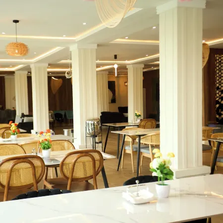 Abram Hills Hotel Ltd