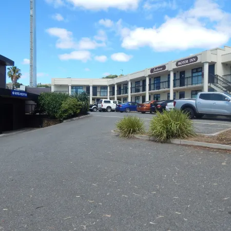 Jacksons Motor Inn