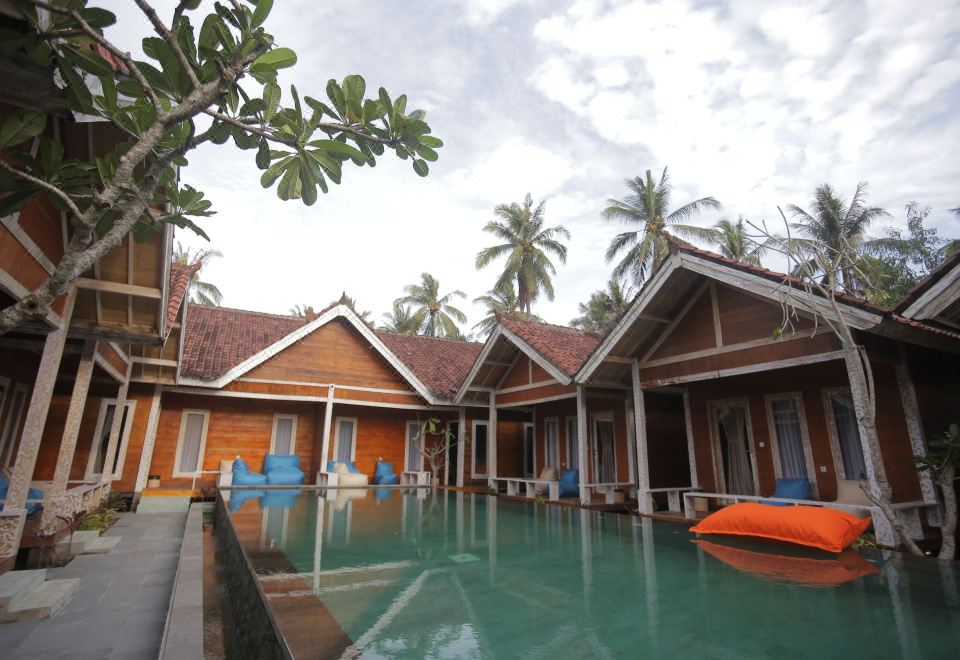 누사 서머빌 이미지