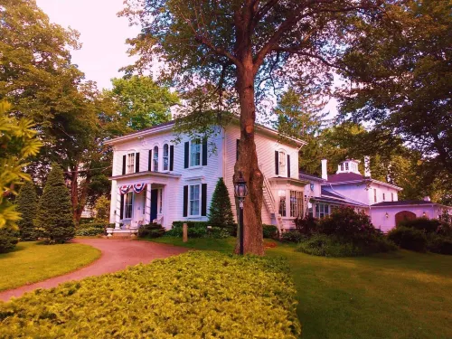 Homeport Inn and Tavern Hotels in Bucksport