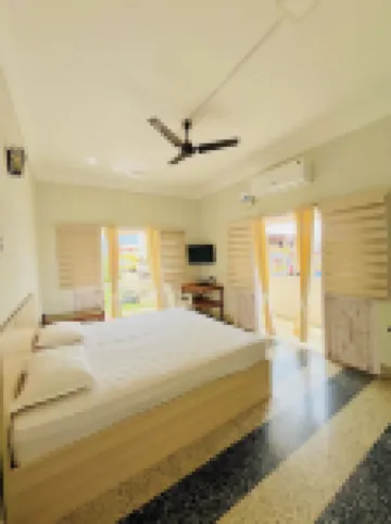 Maganlal Mehta Bhavan Hotels near Old Coutralam Falls