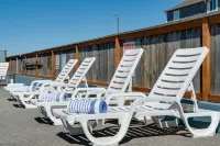 The Tides by the Sea