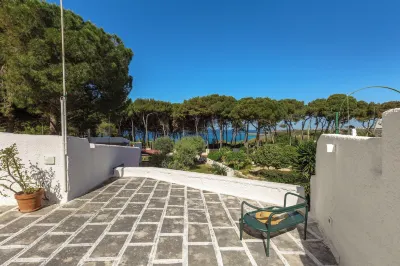 3987 Villa Greco by Barbarhouse Gioielleria Caressa Ugo附近的飯店