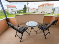 Charming Three Bedroom House Turanj Hotels in Turanj