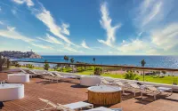 Brut Seafront Hotel by Sunday - Ramah Hewan Peliharaan