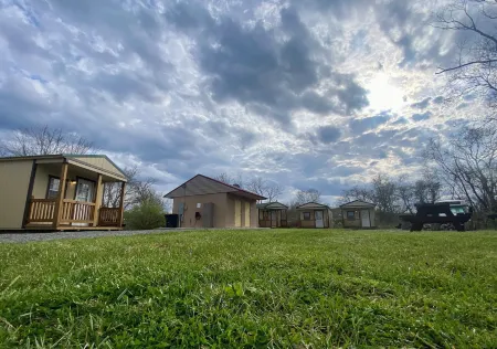 Canal Cabins Отели в г. По По