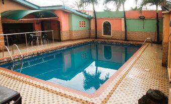 Alfoscar Hotel & Suites