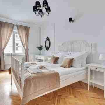 Długi Targ Street, Main Old Town & Riverside by Downtown Apartments Rooms