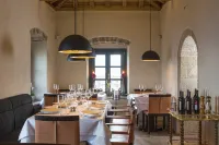 Moni Emvasis Luxury Suites - breakfast