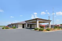 Super 8 by Wyndham McGehee Hotels in McGehee